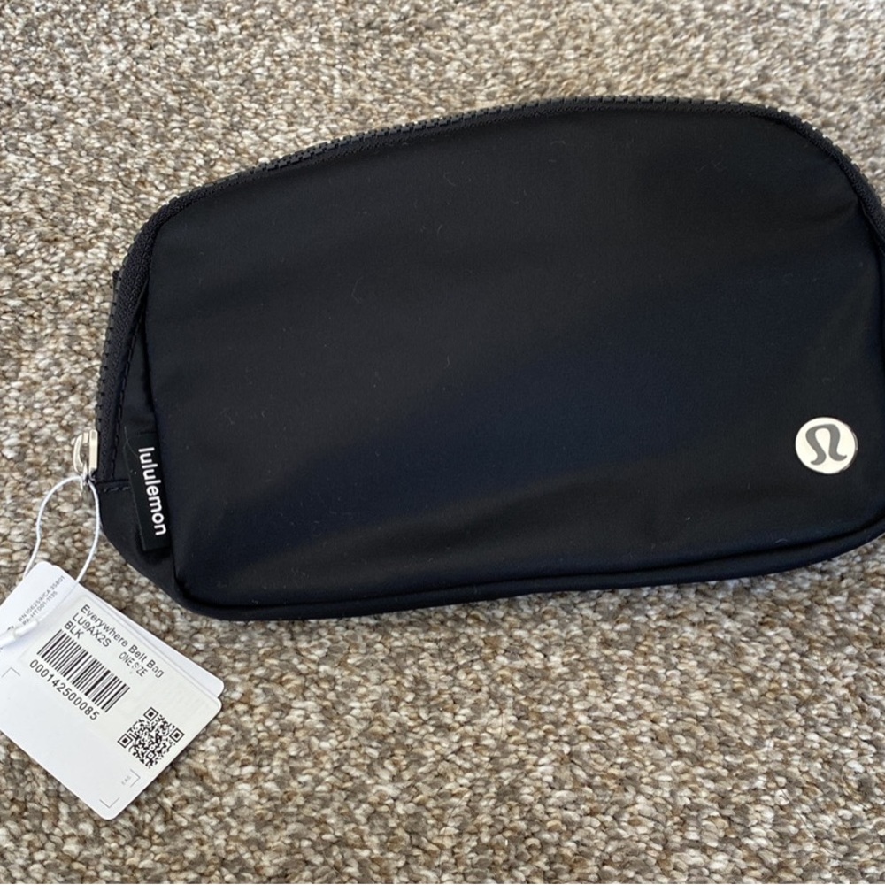 Lulu everywhere belt bag